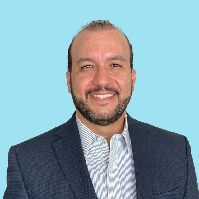 Dr. Roberto Carrillo Fuentevilla